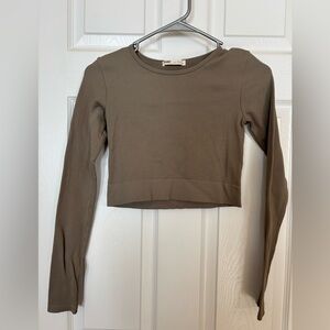 Pull&Bear cropped long sleeve M/L beige green